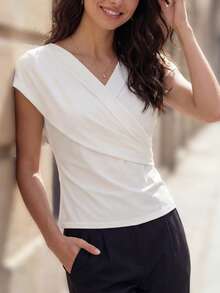 GlowEve Blus Wanita Model Terbaru Musim Semi/Panas Model Slim Fit Tanpa Punggung dengan Leher V dan Bahu Silang, Desain Bahu Terbuka - Putih - View 5