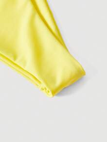 SHEIN MOD Conjunto de bikini y tanga triangular de unicolor con atar al cuello para mujer, atuendos de verano y vacaciones para mujer, conjunto de bikini con cuello de halter y lazos laterales en amarillo brillante, trajes de baño amarillos para mujer, bikini con volantes, Y2k, traje de baño elegante de playa para mujer, vintage, ropa de vacaciones para mujer - amarillo ganso - Ver 6