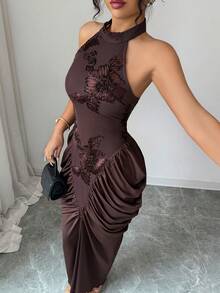 Modelyn 棕色网纱提花刺绣露背褶皱设计连衣裙，优雅时尚 - 棕色 - 查看 5