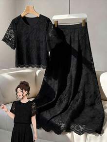 GlowEve CURVE 加大码白色针织蕾丝圆领短袖上衣，搭配松紧腰褶裥喇叭裙两件套，优雅百搭，适合派对、日常、休闲、度假等场合。 - 黑色 - 查看 1