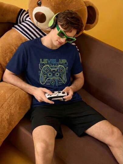 Set 2 piezas Conjunto de pijama para hombres con Top de manga corta con estampado de auriculares y shorts