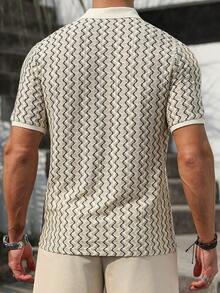 Manfinity Homme Áo polo nam tay ngắn, chất liệu có họa tiết, thích hợp cho các buổi đi chơi, tụ họp và kỳ nghỉ. - Màu Khaki - Xem 2