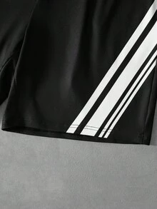 Manfinity Roghcode 男士条纹圆领短袖T恤和短裤休闲套装 - 黑色 - 查看 9