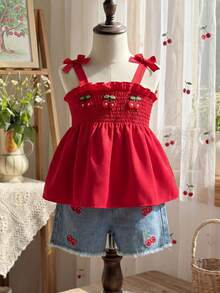 Vintaside Kids Bộ đồ cho bé gái sơ sinh/trẻ nhỏ mùa hè, đơn giản, thời trang gồm áo tank top dây rút và quần jean bạc màu thêu họa tiết quả anh đào, thích hợp cho các chuyến đi chơi mùa hè, kỳ nghỉ hoặc mặc hàng ngày. - Đỏ - Xem 3