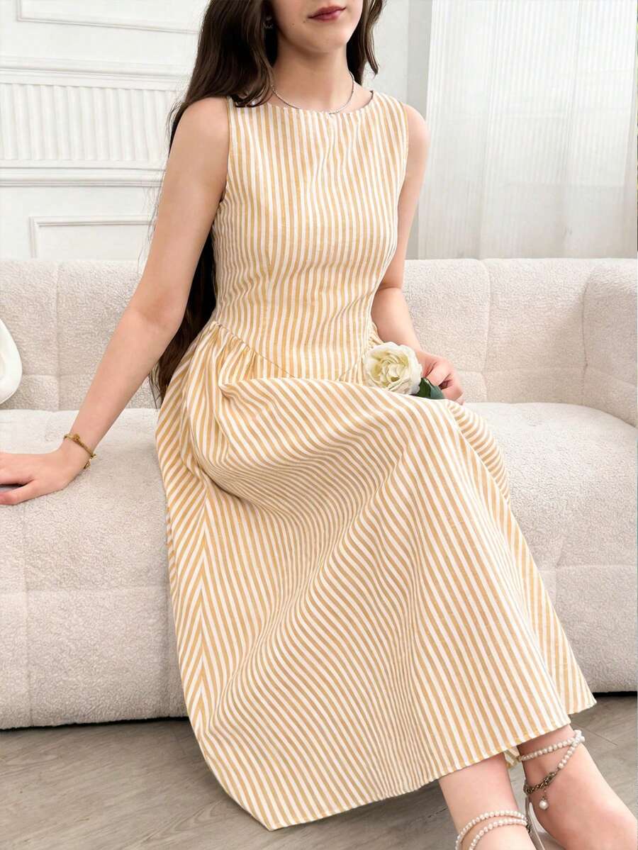 SHEIN 少女休闲度假通勤条纹印花无袖束腰连衣裙，夏季 - 黃色 - 查看 1