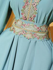 Rometta Elegantes Pendlerkleid in Große Größen für Damen mit gehäkelter Stickerei und Spitzeneinsatz, weiten Ärmeln und Bindegürtel, geeignet für Frühling/Sommer, Schule, Urlaub, Abschluss, Feiertage, Valentinstag, Weihnachten, Musikfestivals, Muttertag, Halloween, Erntedankfest, Ostern, Nationalfeiertag, Bälle, Geburtstage, Dates, Partys, Hochzeiten, Ausflüge - Fresh Green - Übersicht 3