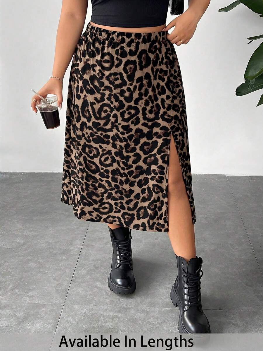 SHEIN PETITE CURVE 大码女式豹纹弹力腰开衩半身裙,适合锐舞派对和音乐节穿着 - 卡其色 - 查看 1
