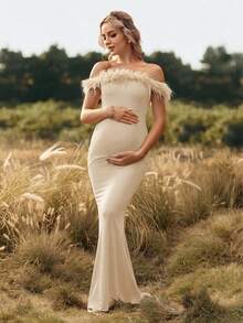 Cheriluna Maternity Đầm chụp ảnh bầu/Đầm dự tiệc sang trọng/Đầm dự tiệc mừng em bé - Đầm maxi dáng đuôi cá ôm sát, cổ lông vũ giả, trễ vai - Màu be - Xem 6