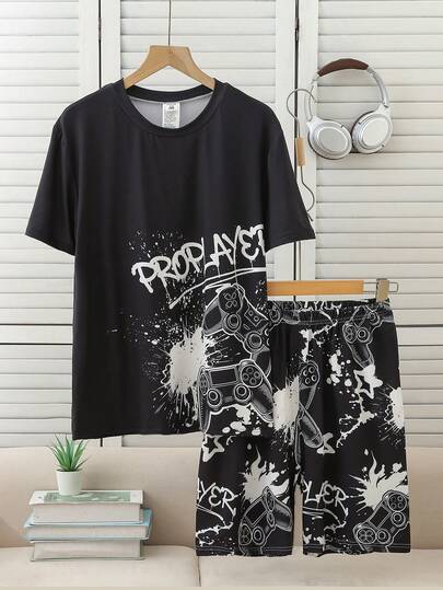 SHEIN 男士极简时尚字母和游戏机印花短袖T恤和短裤睡衣套装（2件套）