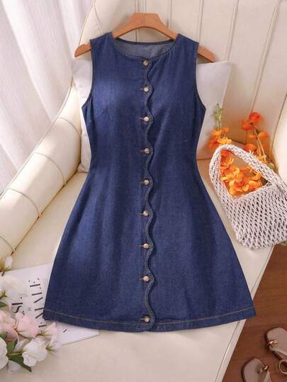 SHEIN MOD Plus Size Women Casual Sleeveless Single-Breasted Round Neck Denim Dress