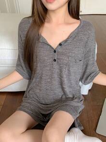 DAZY 女款休閒舒適針織T恤短褲套裝，夏季居家穿著睡衣 - 深灰色 - 查看 3