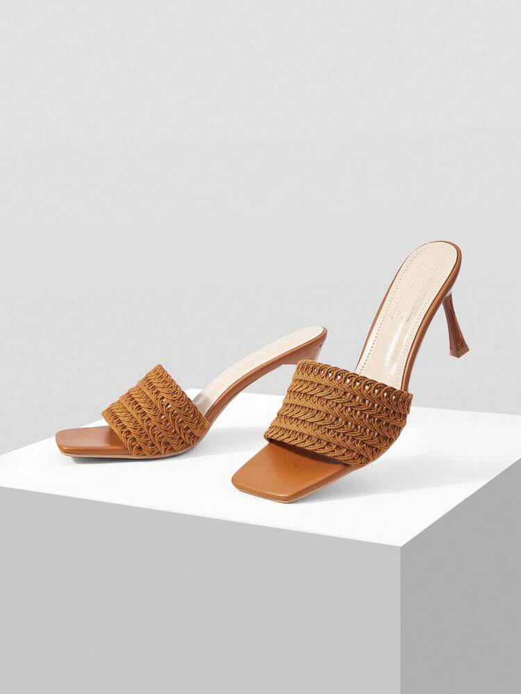 WOMEN'S SHOES ARE SIMPLE AND GENEROUS, FASHIONABLE AND VERSATILE, ELEGANT AND CASUAL, WORKPLACE COMMUTER, HIGH-HEELED SANDALS.