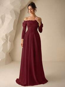 Coutiva 长袖蕾丝修身露肩婚纱 - 酒紅色 - 查看 4