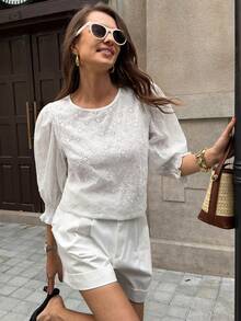 Solivie 女士春夏中袖刺绣衬衫，优雅度假白色上衣 - 白色 - 查看 8