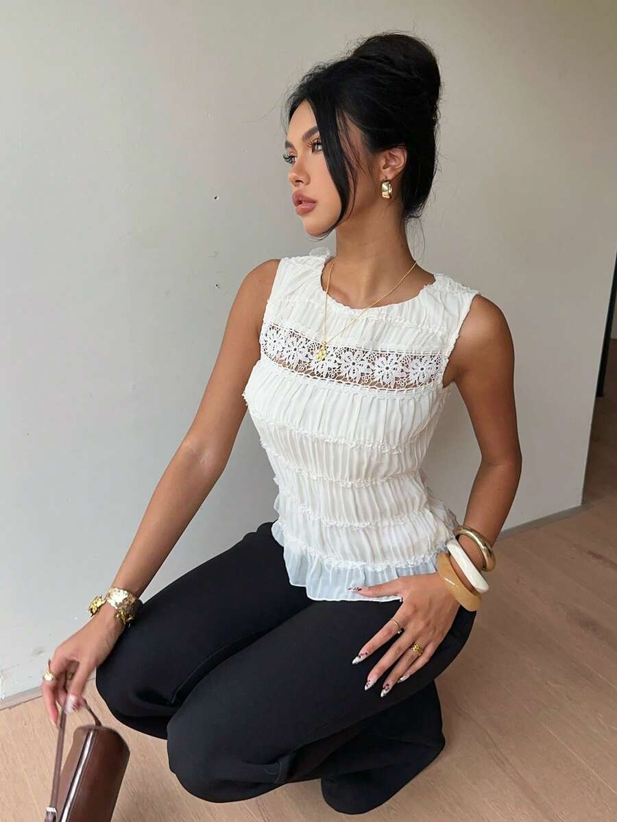 Siren Gaze Áo hai dây cổ tròn phối ren màu trơn cho nữ, áo hai dây cổ tròn xếp nếp màu trơn, trang phục đi club, trang phục Ibiza, áo khoác ngoài thường ngày, áo xếp nếp nhiều lớp, áo xếp nếp, áo thắt eo, áo xếp nếp viền, trang phục thường ngày mùa hè