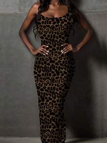 Slaydiva Casual Leopard Print Fitted Plus Size Slip Dress - Multicolor - View 3