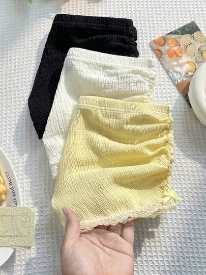 Sunnyshic Quần short đi nghỉ mát kiểu Y2K với chất liệu vải dệt họa tiết, phối nhiều mảnh, viền bèo nhún.