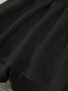 SHEIN Tall CURVE Conjunto de 2 piezas con decoración de volantes, top corto sin tirantes y falda, estilo dulce y fresco, color azul, talla grande - Negro - Ver 5