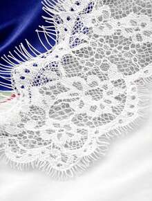 Pijama de dos piezas satinada ,top floreado con diseño de encaje y short con resorte - azul - Ver 4