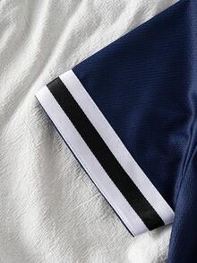 SHEIN Vacaura 两件套男童运动休闲篮球洛杉矶图案圆领短袖T恤和印花运动短裤套装，饰有缎带，适合春夏日常穿着、运动、郊游、上学、聚会、度假等场合。 - 藏蓝色 - 查看 5