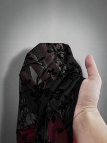 SHEIN ICON 大码女式花卉植绒网眼插肩短袖T恤 - 紅色 - 查看 15