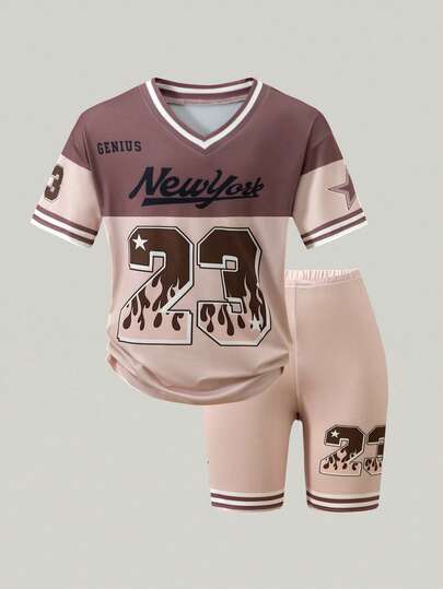 SHEIN ChillGRL Bộ 2 món cho bé gái tuổi teen, áo thun cổ chữ V dáng rộng, vai rớt và áo thun in số, phối cùng quần short bó sát, trang phục mùa hè phù hợp cho thể thao, đạp xe, hoạt động ngoài trời, bóng đá, bóng rổ, chạy bộ.