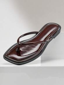 SHUZIA Sandal Jepit Wanita Model Kotak dengan Ujung Melengkung, Minimalis, Sol Dalam Empuk, Warna Kopi Premium – Sederhana & Nyaman - Coffee Brown - View 6