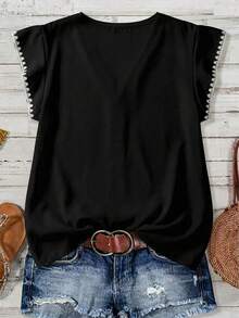 EMERY ROSE Plus Size Women Casual Vacation Shell Flower Crafted V-Neck Cap Sleeve Breezy Elegant Loose Blouse, Summer - Black and White - View 2