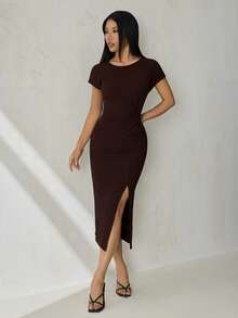 SHEIN Tall 1. Đầm midi không tay xẻ cao, thắt eo thanh lịch, đầm ôm sát màu mơ có họa tiết, trang phục sinh nhật cho nữ, bộ đồ tập thể dục cho nữ, đầm dự tiệc cưới cho nữ, trang phục công sở cho nữ, đầm tốt nghiệp màu trắng. - màu nâu - Xem 3