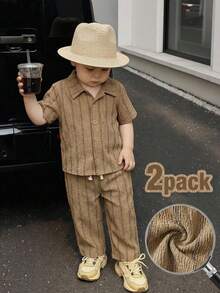 SHEIN Bộ áo sơ mi ngắn tay kẻ sọc một hàng cúc và quần dài cạp chun cho bé trai (kiểu dáng thường ngày) - Màu Khaki - Xem 1