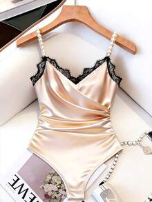 GlowEve Body satinado de color champán con cintura ajustada, top de tirantes finos, escote en V, encaje de contraste, body elegante para uso diario, trayecto, decoración de tirantes de perlas, parches de encaje, body de seda satinada, diseño de cintura ceñida, vestido de fiesta, ropa formal elegante, blusa encantadora y grácil, atuendo de cita para damas, atuendo de fiesta grácil, vestimenta elegante para mujer, atuendo de temporada de graduación - Champán - Ver 8