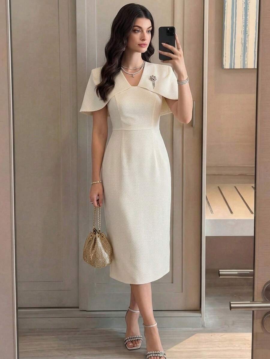 Modelyn 新款法式设计小众修身披肩肩3D立体花卉优雅紧身连衣裙 - 杏色 - 查看 1