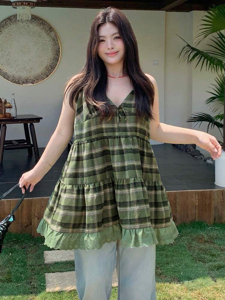 Dazy Plus Plaid Strap Patchwork Embroidered Cotton Fabric Front Bow Decor Layered Casual Loose Versatile Camisole Tank Top, Autumn/Winter, Plus Size