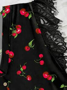EMERY ROSE 休闲简约浪漫蕾丝边饰加大码女式V领荷叶边短袖黑色衬衫，适合夏季和度假穿着 - 彩色 - 查看 4