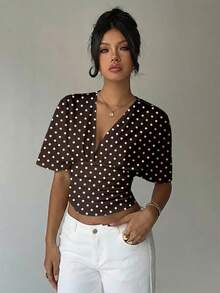 Aloruh Damen Minimalistisches Pendler T-Shirt mit Polka Punkt Muster, V-Ausschnitt und geraffter Taille, Sommer - Braun - Übersicht 3