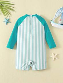 SHEIN Bộ đồ bơi dài tay chống nắng cho bé trai, họa tiết cua dễ thương, sọc xanh tương phản, thích hợp cho kỳ nghỉ, bãi biển, lướt sóng, đồ bơi dài tay cho bé trai. - màu xanh lá - Xem 2