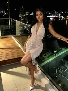 Slaydiva Mùa xuân mới, Lễ hội âm nhạc mùa xuân và mùa hè, Ngày lễ tình nhân, Lễ Phục sinh, Mùa cưới, Mùa lễ hội, Phong cách thường ngày và thanh lịch, Đi làm, Mặc hàng ngày, Trang phục công sở, Kỳ nghỉ, Tiệc tùng, Du thuyền, Tiệc tùng, Cơ bản, Hẹn hò hàng ngày, Cổ chữ V sâu, Không tay, Xếp ly vai, Xếp ly trước và giữa, Xẻ tà, Váy ôm sát, Váy kaki, Vải dệt kim bóng, Váy dài nữ -Z - Màu Khaki - Xem 5