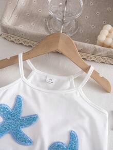 Bộ 2 món cho bé gái gồm áo ba lỗ in hình hoa và sao biển 3D kết hợp với quần lửng kẻ caro xanh dương, thích hợp mặc hàng ngày và đi nghỉ mát, bộ quần áo mùa hè cho bé gái. - trắng - Xem 5