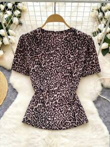 Trelyra 2026新款女士时尚豹纹印花仿裹身T恤 - V领短袖，饰有褶皱细节，百搭休闲办公简约度假风 - 粉色 - 查看 2