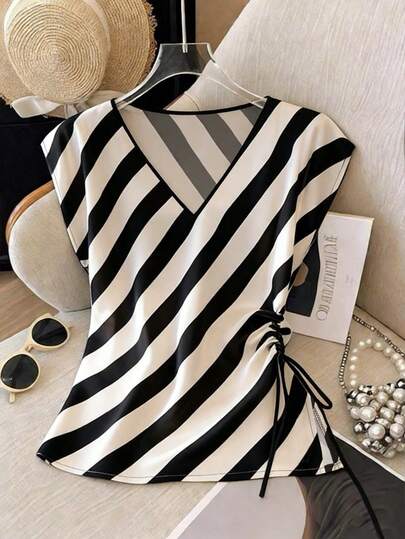 Franclia Áo kiểu nữ cổ chữ V, tay rộng, vai rộng, có dây rút bên hông, xếp ly, kiểu dáng tối giản, đa năng, thích hợp mặc đi làm và đi làm hàng ngày.