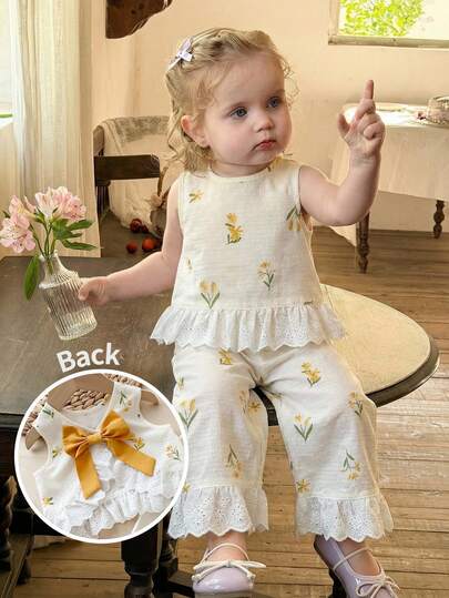 LMoss Kids Bộ đồ 2 món cho bé gái, gồm áo không tay cổ tròn và quần dài họa tiết hoa nhí xếp ly dễ thương.