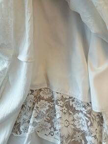 GlowEve CURVE 加大码无袖纹理面料拼接白色蕾丝圆领抽绳+松紧腰流苏装饰连衣裙 - 白色 - 查看 8