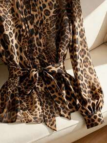SHEIN PETITE 女士豹纹长袖衬衫，优雅度假装扮，适合春季、夏季和派对穿着 - 彩色 - 查看 4