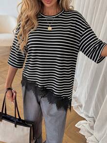SHEIN LUNE Damen Lässig Gestreiftes Spitzen-Patchwork T-Shirt, asymmetrischer Saum, geeignet für Sommerurlaub, Pendeln und den täglichen Gebrauch - Schwarz und Weiss - Übersicht 3