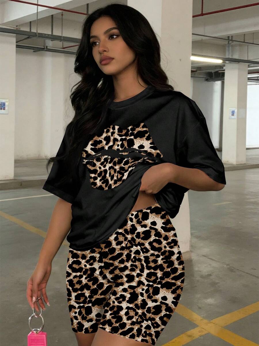 Slaydiva Plus Size Women Leopard Lip Print Short Sleeve T-Shirt And Shorts Casual 2 Piece Set - Black - View 1