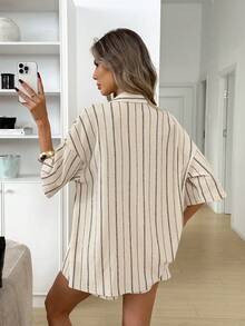 Easowa 翻领口袋纽扣前开襟宽松衬衫搭配松紧腰蝴蝶结宽松阔腿短裤，条纹休闲优雅通勤度假女装，春夏两件套休闲套装，女士办公套装，女士两件套短款套装，女士度假休闲套装，女士连衣裙套装，女士两件套度假套装，女士两件套短款夏季套装，女士两件套休闲套装 - 彩色 - 查看 6