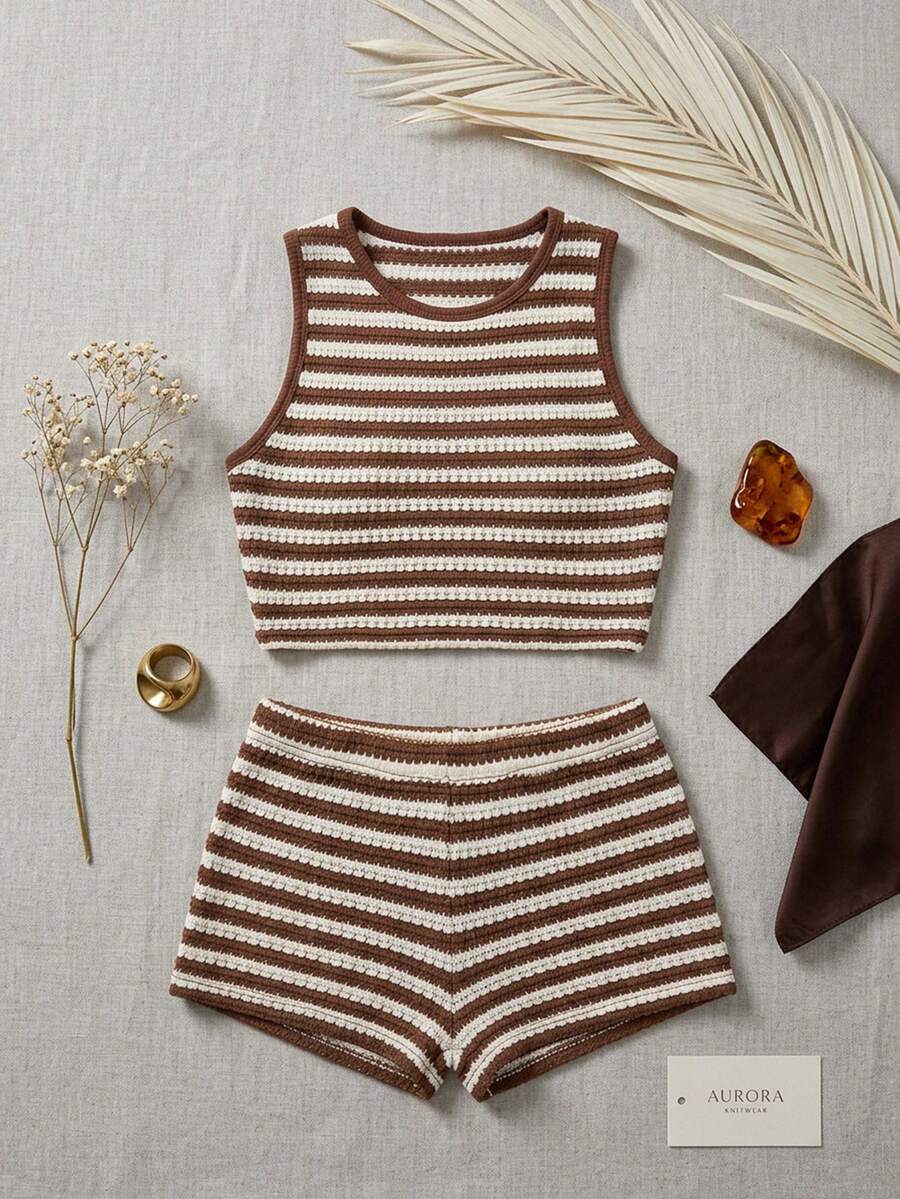 SHEIN PETITE Conjunto de 2 piezas de top corto de tirantes y shorts a rayas, estilo casual de verano para mujer