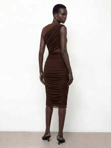 Maija 女士优雅纯色褶裥腰身半透明圆领无袖修身中长连衣裙，适合派对、早春节日、优雅秋季穿着，女士服装，棕色连衣裙 - 棕色 - 查看 5