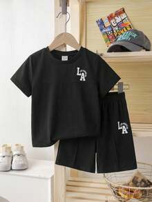SHEIN Little Byeori 儿童休闲运动可爱日常舒适字母图案印花圆领T恤和短裤套装，2件套，适合旅行、上学、聚会、秋冬季穿着。 - 黑色 - 查看 8