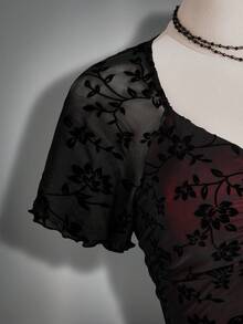 SHEIN ICON 大码女式花卉植绒网眼插肩短袖T恤 - 紅色 - 查看 12